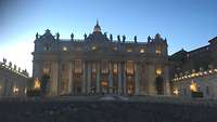Der Petersdom am Abend