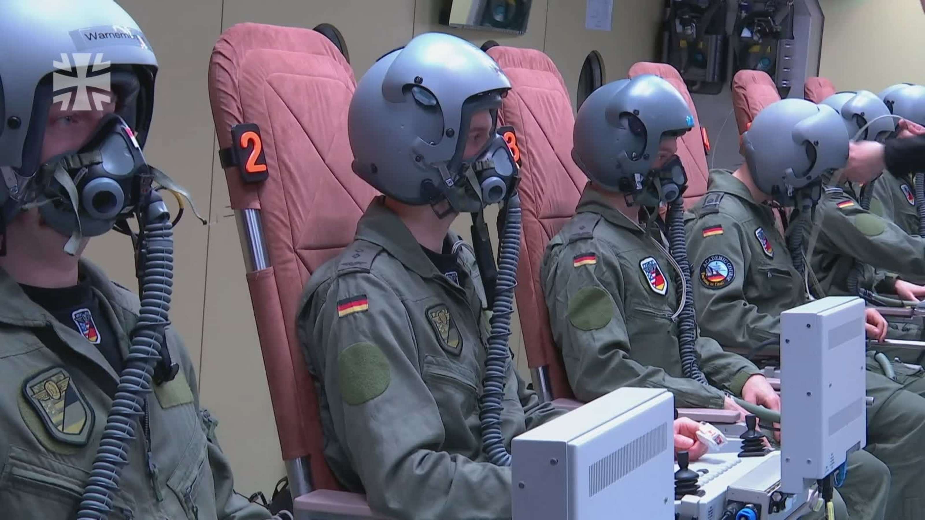 Kampfjetpilot Mit Topfitness zum Traumjob