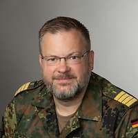 Flottenarzt Dr. Wieking im Portrait