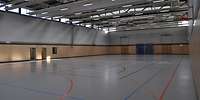 Sporthalle von innen.