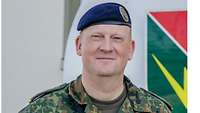 Ein Porträtbild eines Soldaten