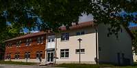 Hausfassade eines Unterkunftsgebäude für Soldaten.