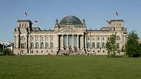 Außenansicht vom Reichstagsgebäude