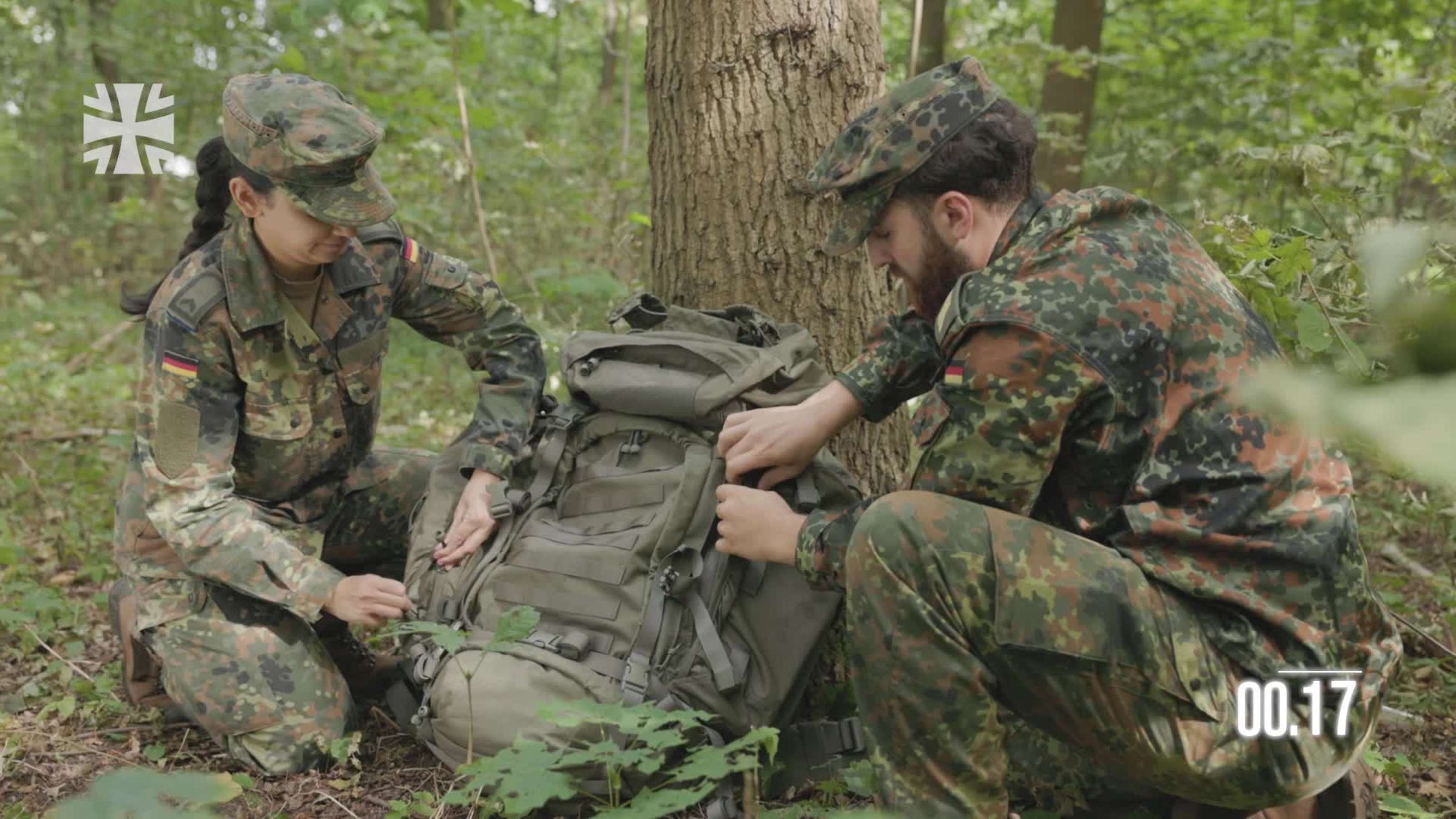Video: Bundeswehr Rucksack in 60 Sekunden