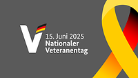 Das Logo zum Nationalen Veteranentag und daneben eine Schleife