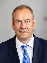 Ein Porträt von Henning Otte