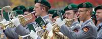 Soldaten des Musikkorps der Bundeswehr beim musizieren