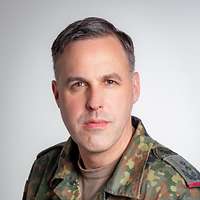 Ein Porträt des Dienststellenleiters des Gefechtsübungszentrums Heer