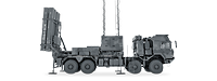 Ein Lkw vom System IRIS-T SLM freigestellt in Seitenansicht