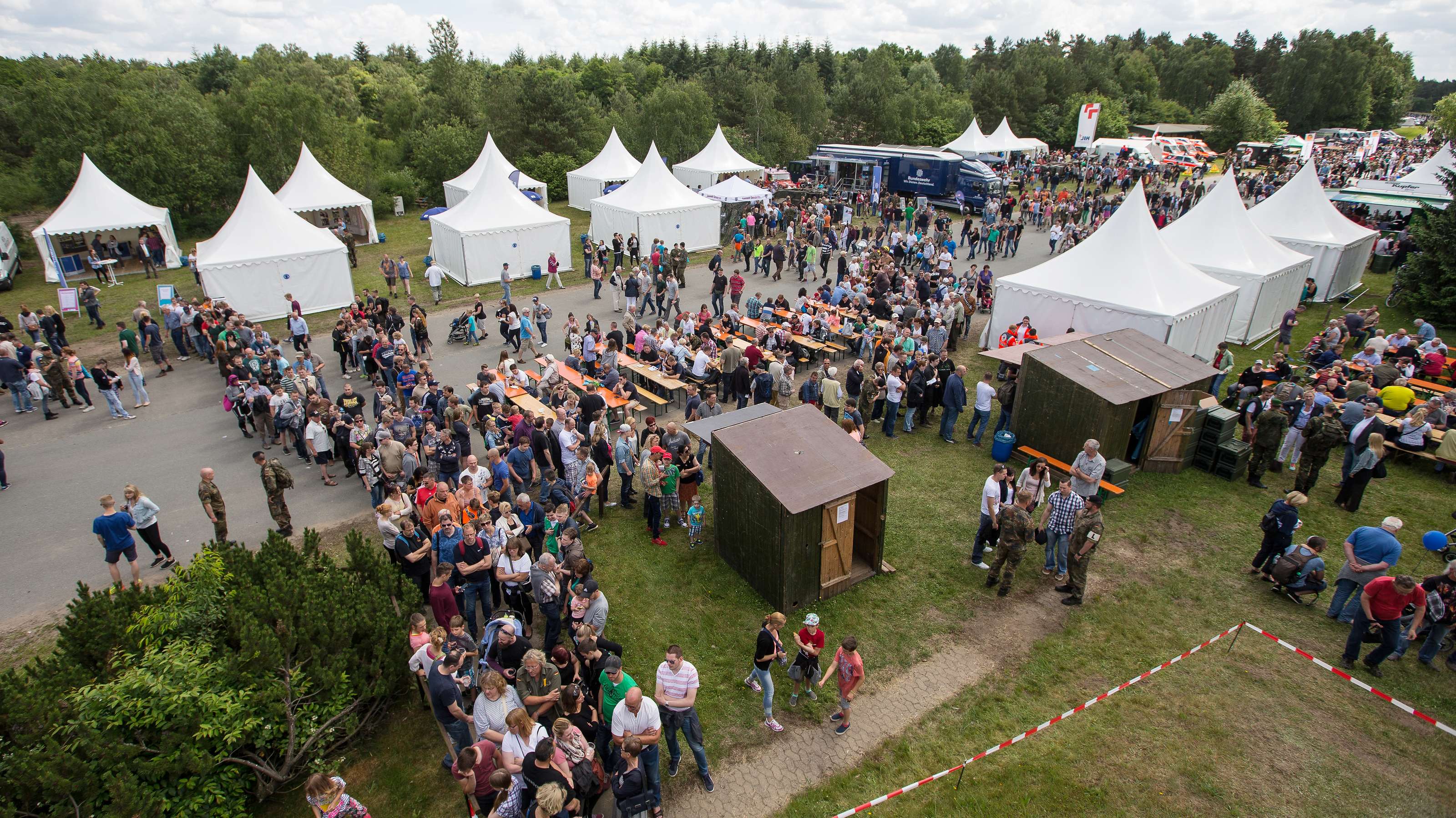 Munster In Trodelstimmung Der Ultimative Guide Zum Flohmarkt Munster Heutefeed