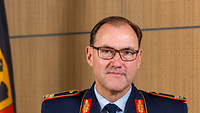 Porträt eines Soldaten in Uniform