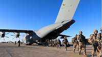 Verlegung von Soldaten des Einsatzkontingentes im Irak nach Jordanien