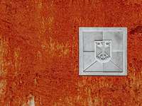 Wappen Rostige Wand mit Wappen des Stellvertreters des Generalinspekteurs der Bundeswehr.