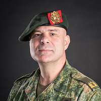 Porträt von Brigadegeneral Remco van Ingen, ein niederländischer Soldat